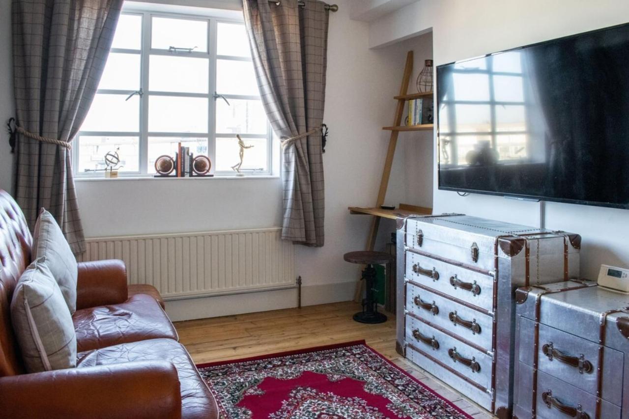 Beautifully Decorated Contemporary 2 Bedroom Flat Londyn Zewnętrze zdjęcie