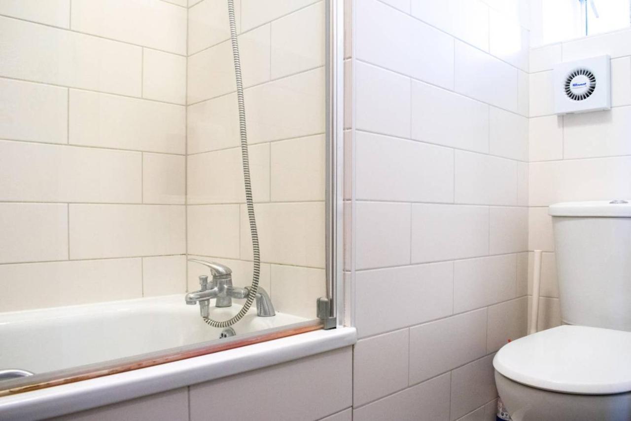 Beautifully Decorated Contemporary 2 Bedroom Flat Londyn Zewnętrze zdjęcie